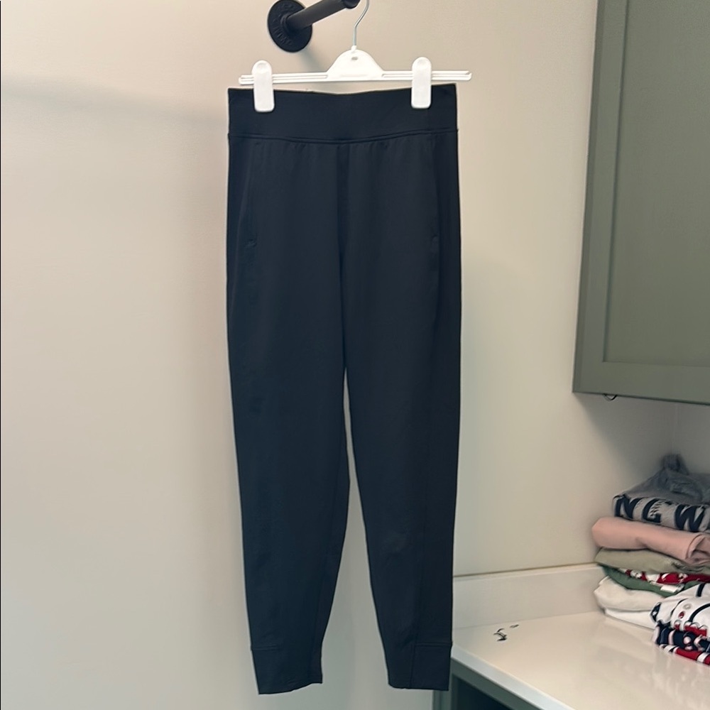 lululemon Align™ High-Rise Jogger
Regular Color Black Size 6